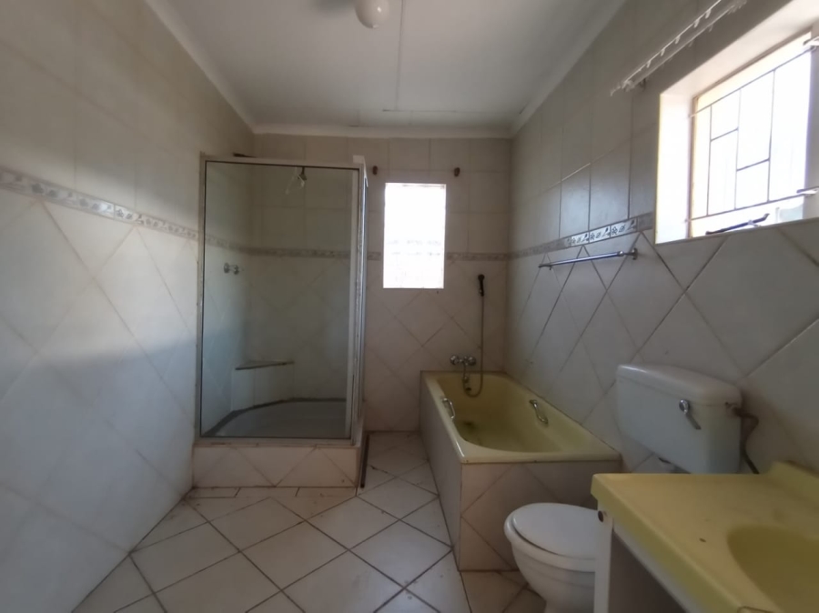 4 Bedroom Property for Sale in Parys Free State